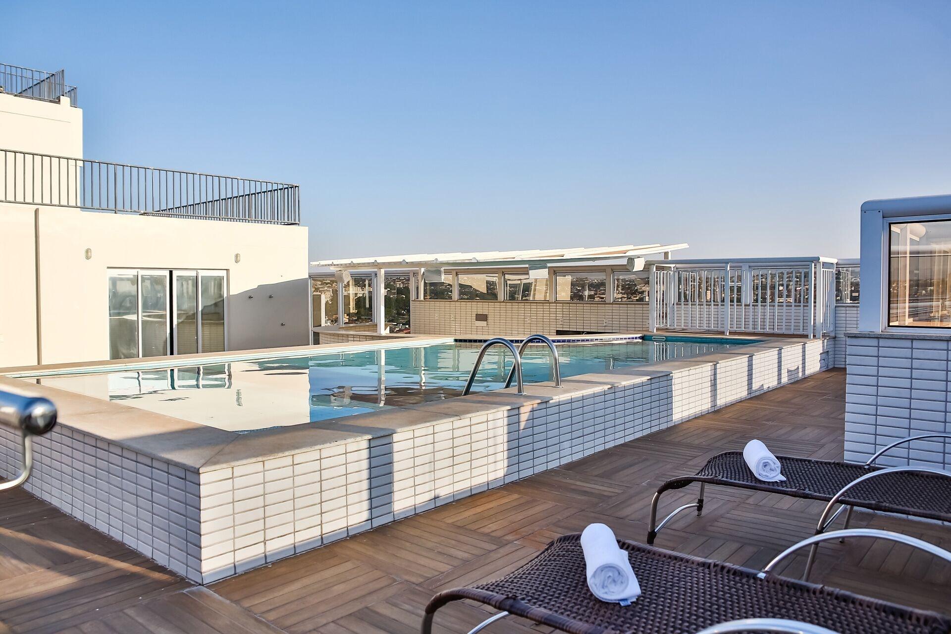 Nobile London Hotel 4*